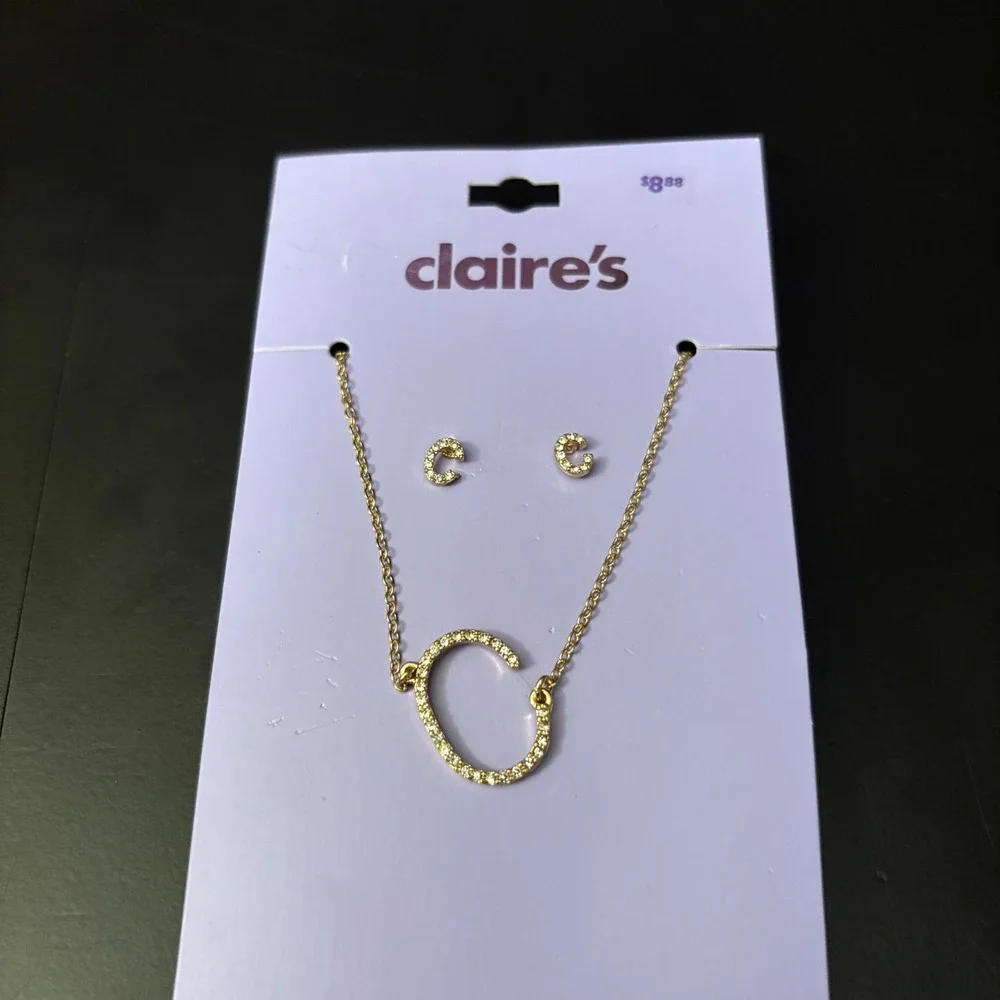 NWT Claires Gold Initial C Necklace and Earrings‎ Set Rhinestone Letter Jewelry